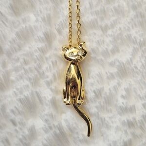 Vintage Gold Tone Cat Pendant Necklace